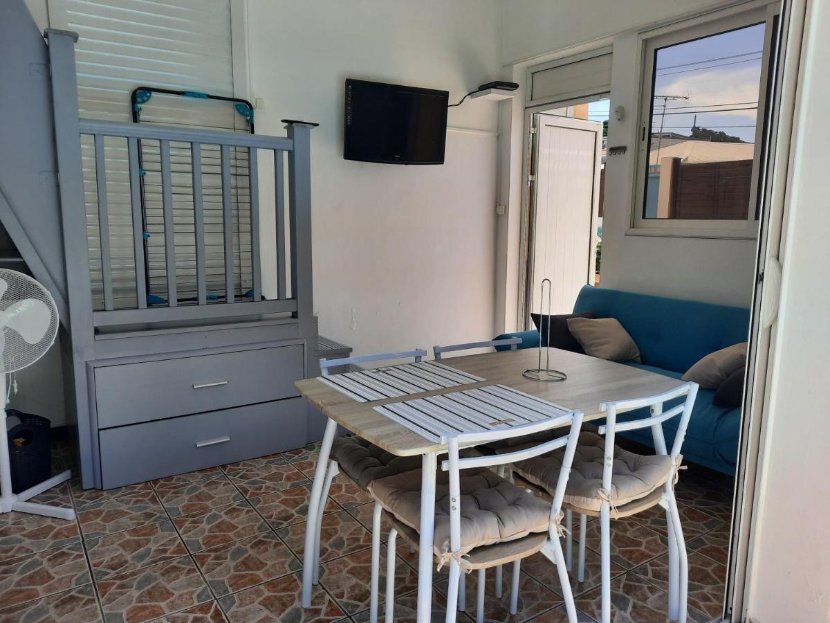 Studio Avec Piscine Privee, Idealement Situe Saint-Claude Exterior photo