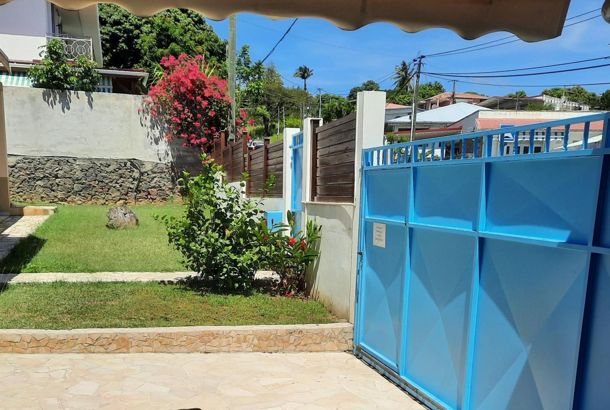 Studio Avec Piscine Privee, Idealement Situe Saint-Claude Exterior photo
